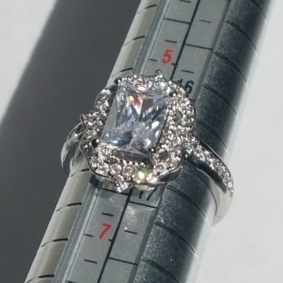 Silver Radiant halo engagement ring - Picture 4 of 7
